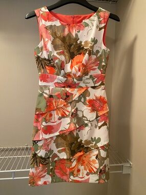Dressbarn Floral Sleeveless Sheath Dress in Pink, Coral and Green Size 4